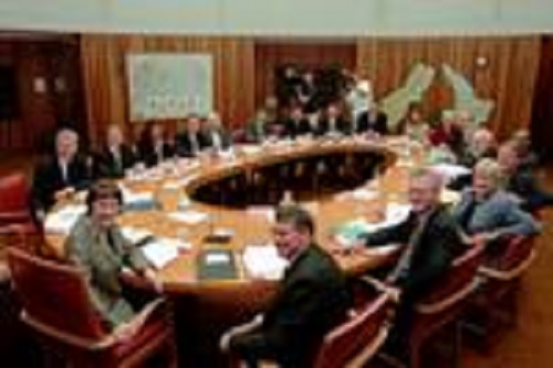 first cabinet meeting alliance labour in dec 1999